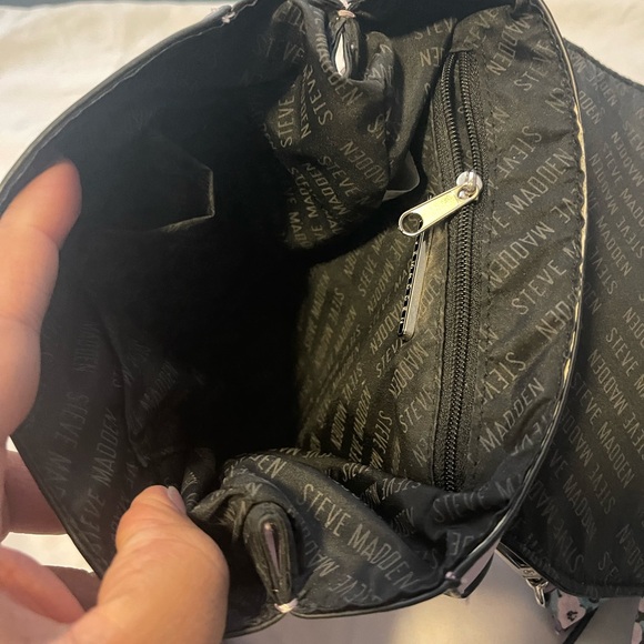 Steve Madden purple shoulder purse - Picture 3 of 4